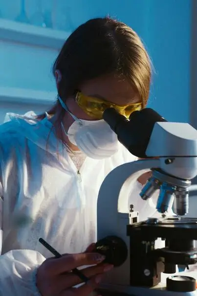 What experience do I need to be able to apply for Chemistry illustration