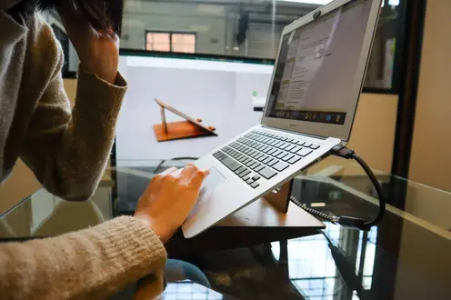 What experience do I need to be able to apply for Computer Science illustration