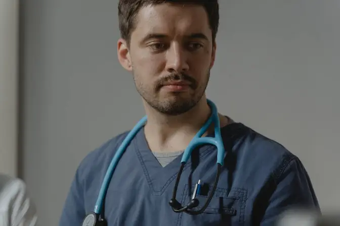 What experience do I need to be able to apply for Pharmacology illustration